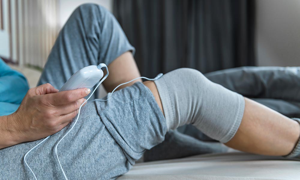 Heat therapy, cold therapy, stretching, and massage can provide relief. Stress reduction techniques, including mindfulness meditation, may decrease muscle tension.